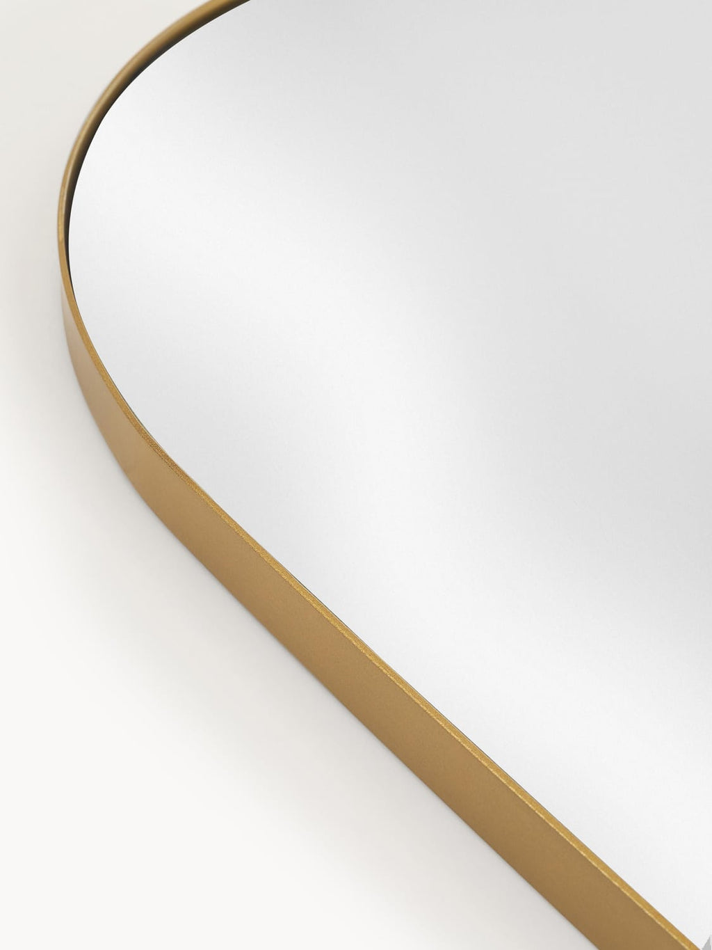 Moltrasio Oval Full-Length Wall Mirror