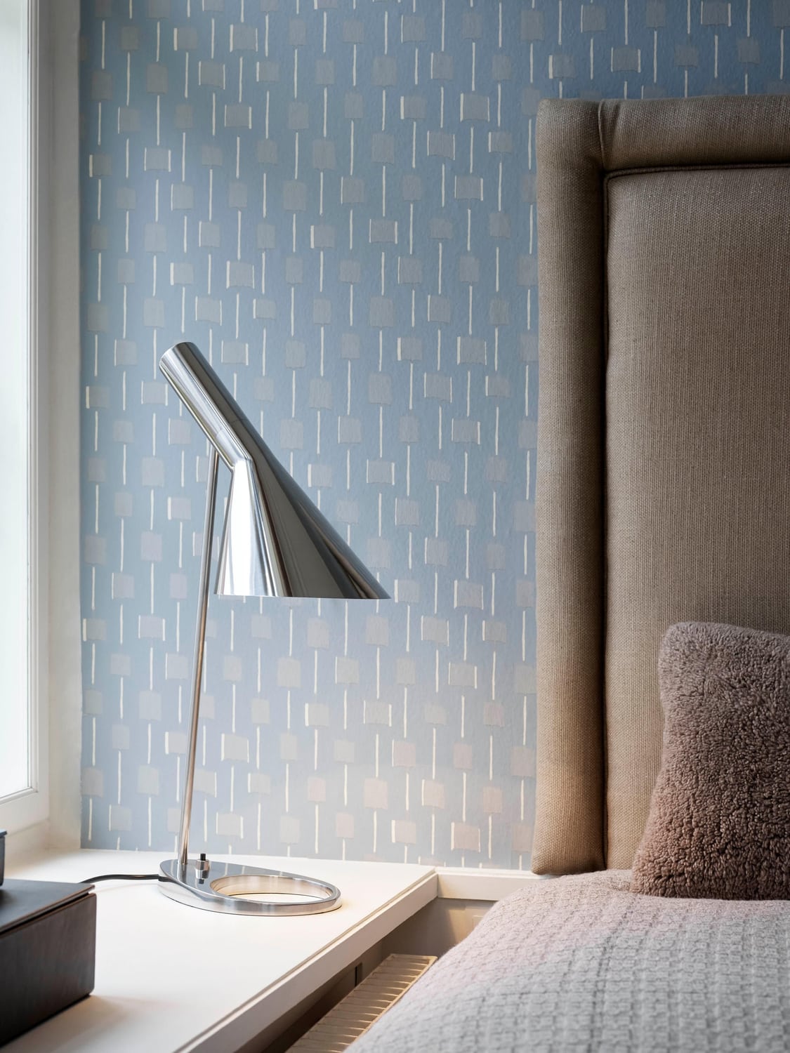 Maccagno AJ Desk Lamp