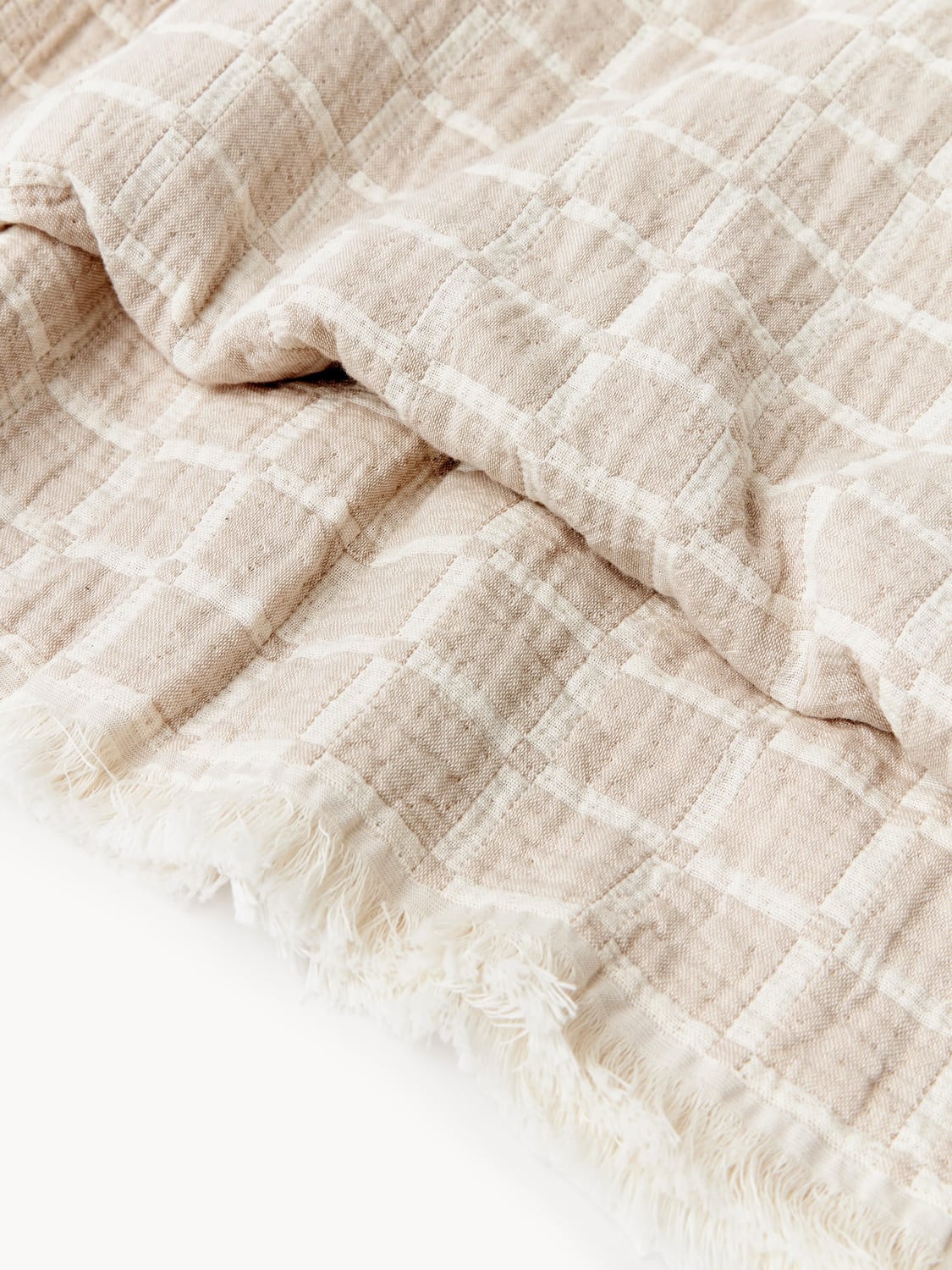 Vertemate Washed Muslin Bedspread with Fringes