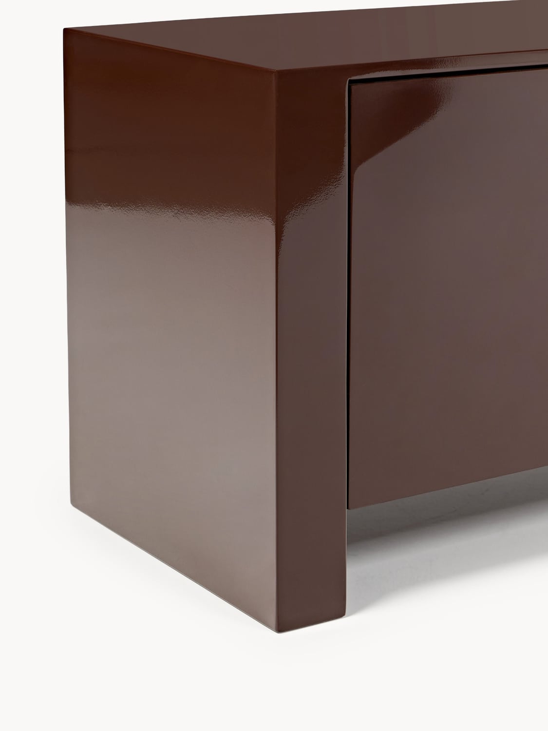 Uggiate TV Stand