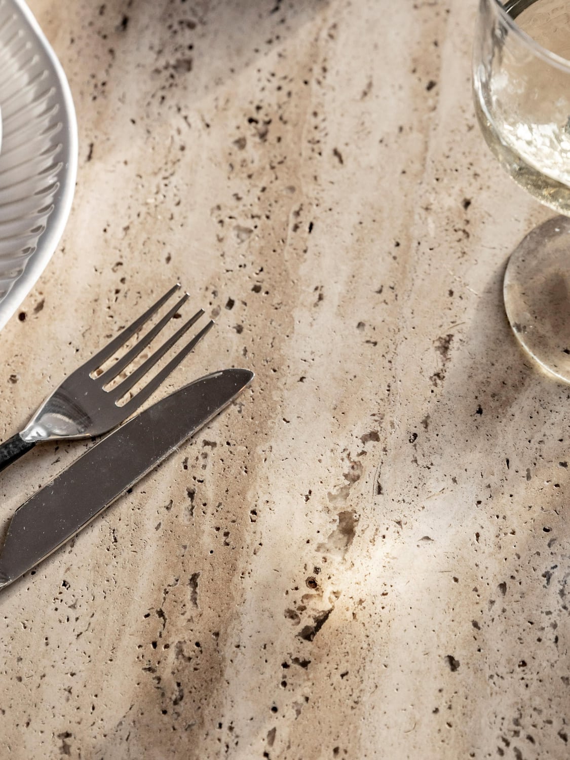 Delebio Round Dining Table with Travertine Table Top, Ø 110 cm
