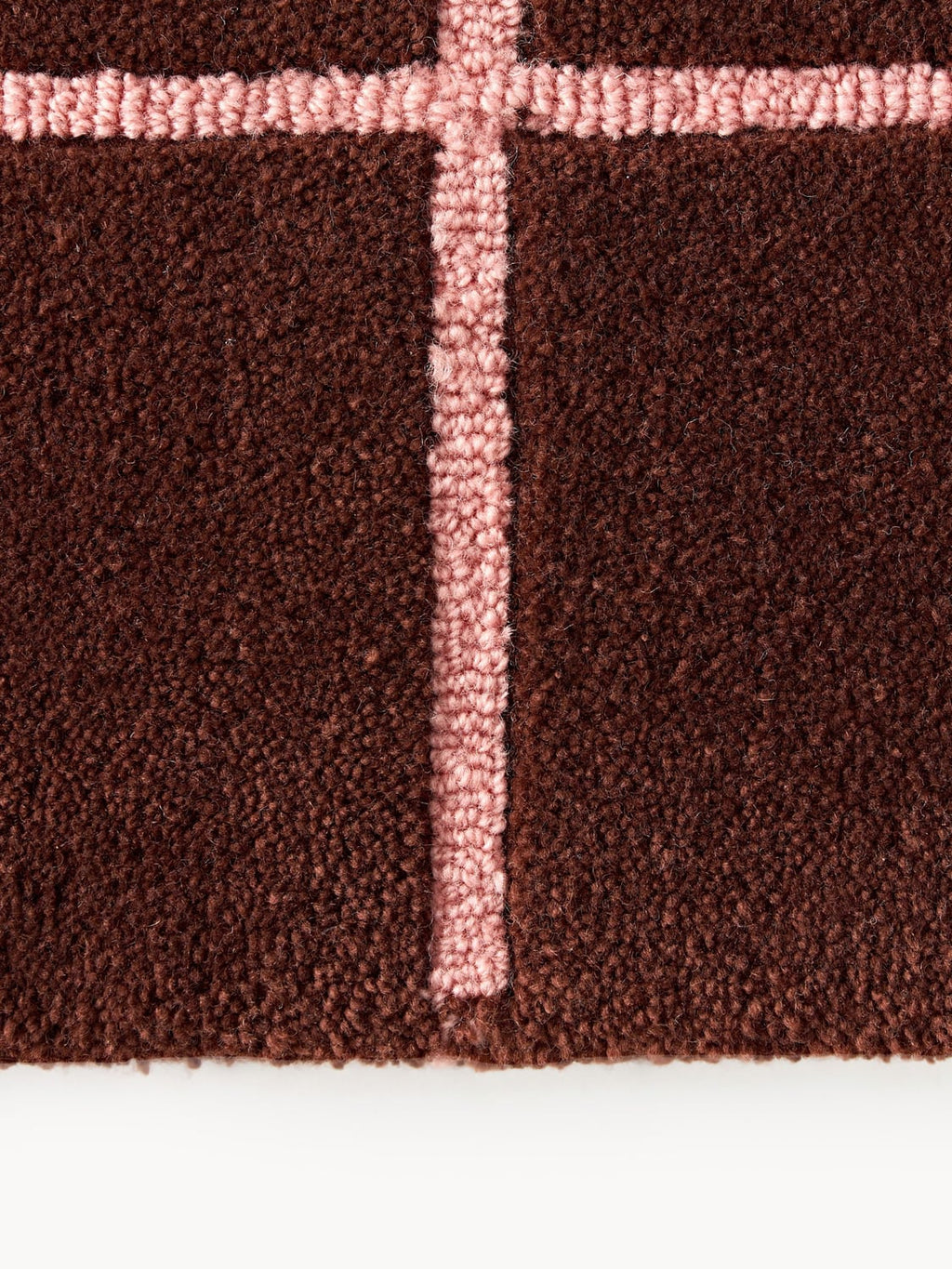 Pellio Hand-Tufted High-Low Wool Rug