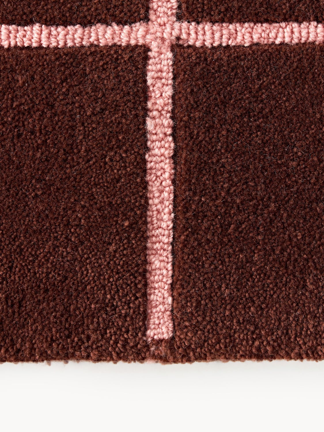 Pellio Hand-Tufted High-Low Wool Rug