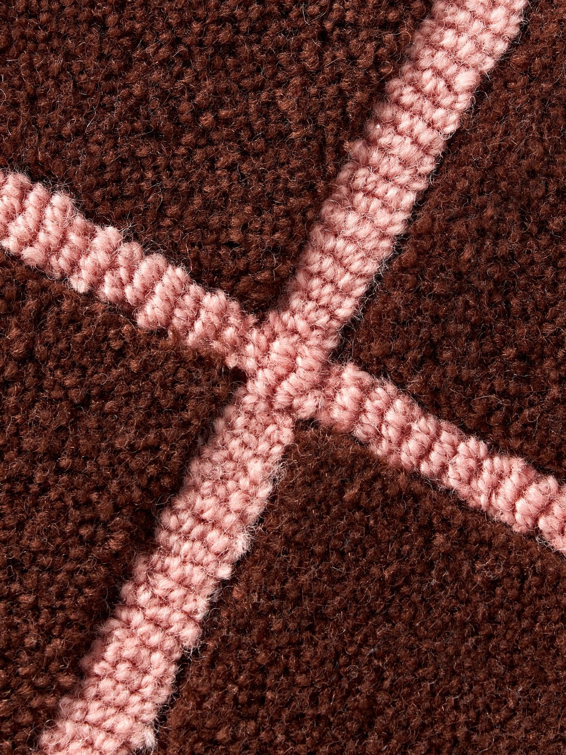 Pellio Hand-Tufted High-Low Wool Rug