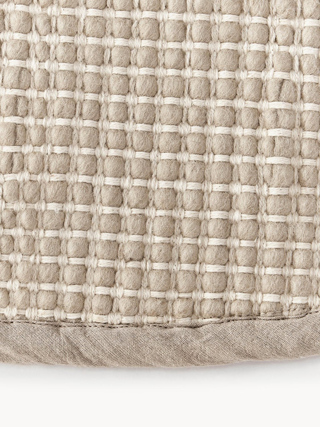 Guanzate Round Hand-Woven Wool Rug