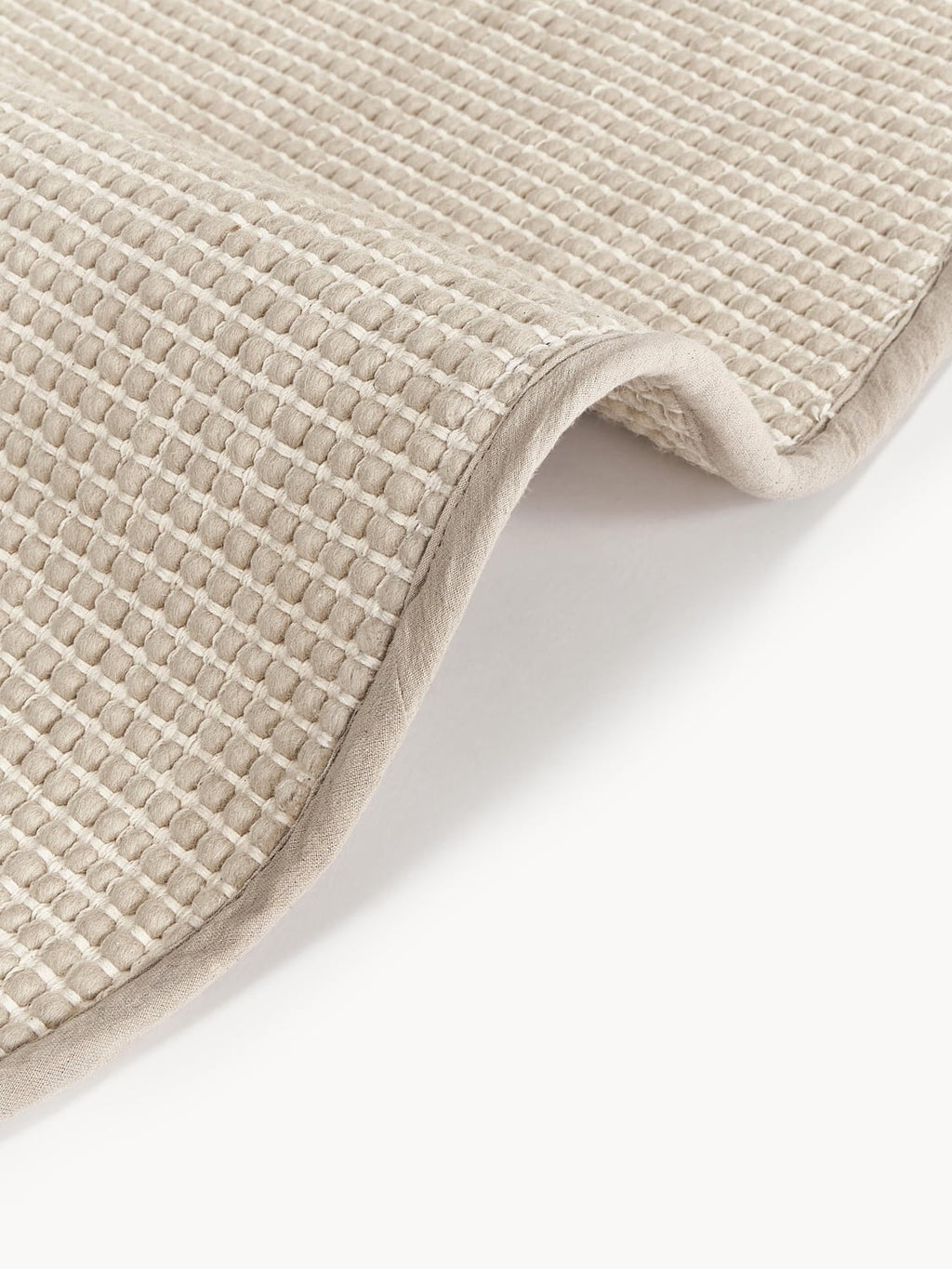 Guanzate Round Hand-Woven Wool Rug