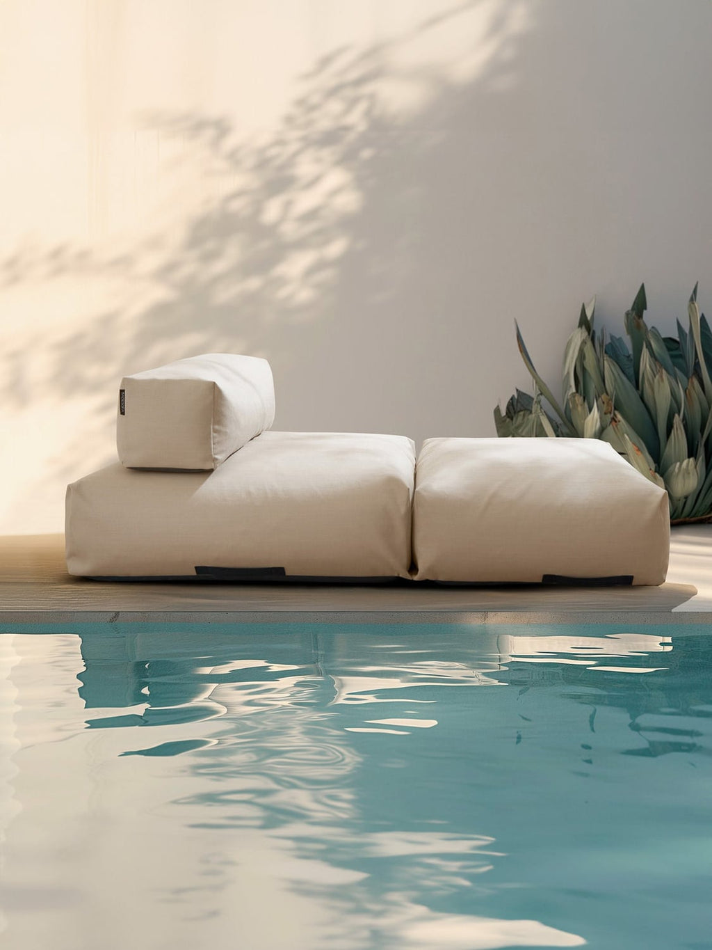 Tavernerio Floating Sun Lounger