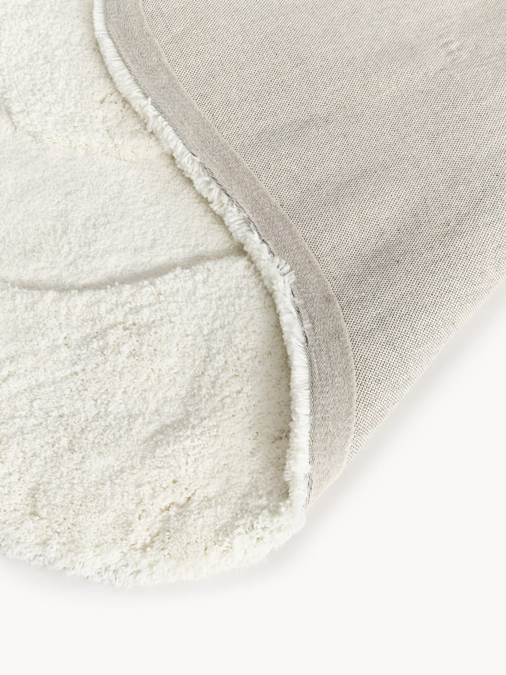 Dervio Organic-Shaped High-Low Rug