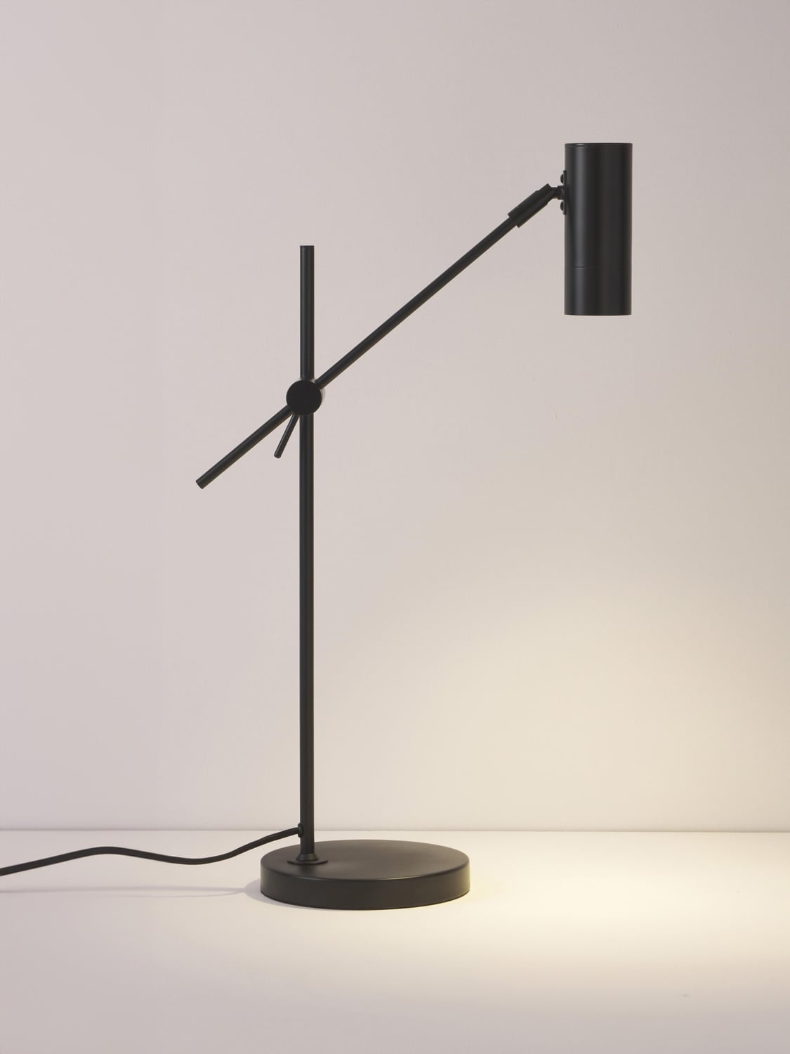 Blevio Desk Lamp