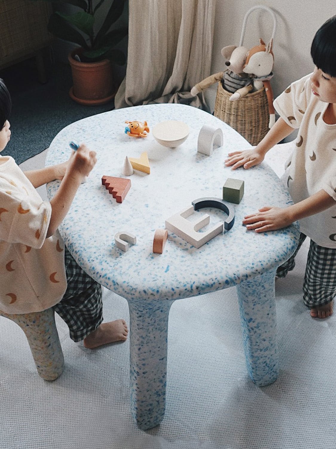 Binago Kids Table