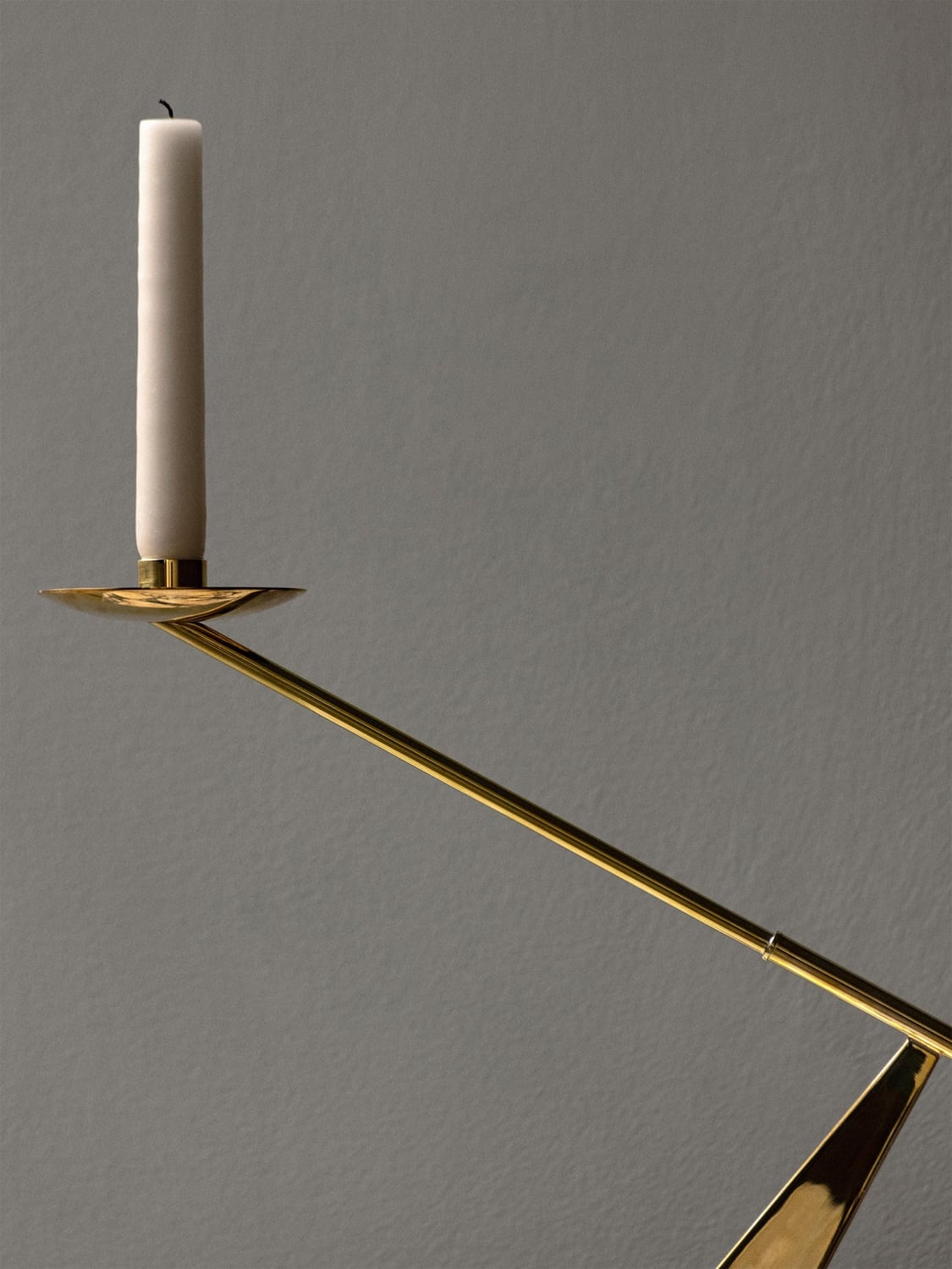 Novedrate Design Metal Candle Holder