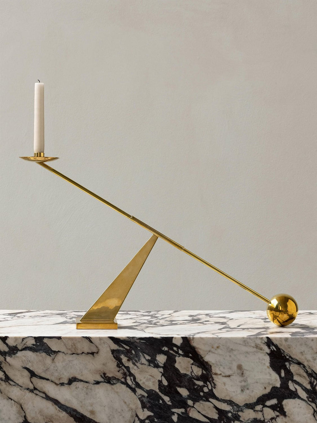 Novedrate Design Metal Candle Holder