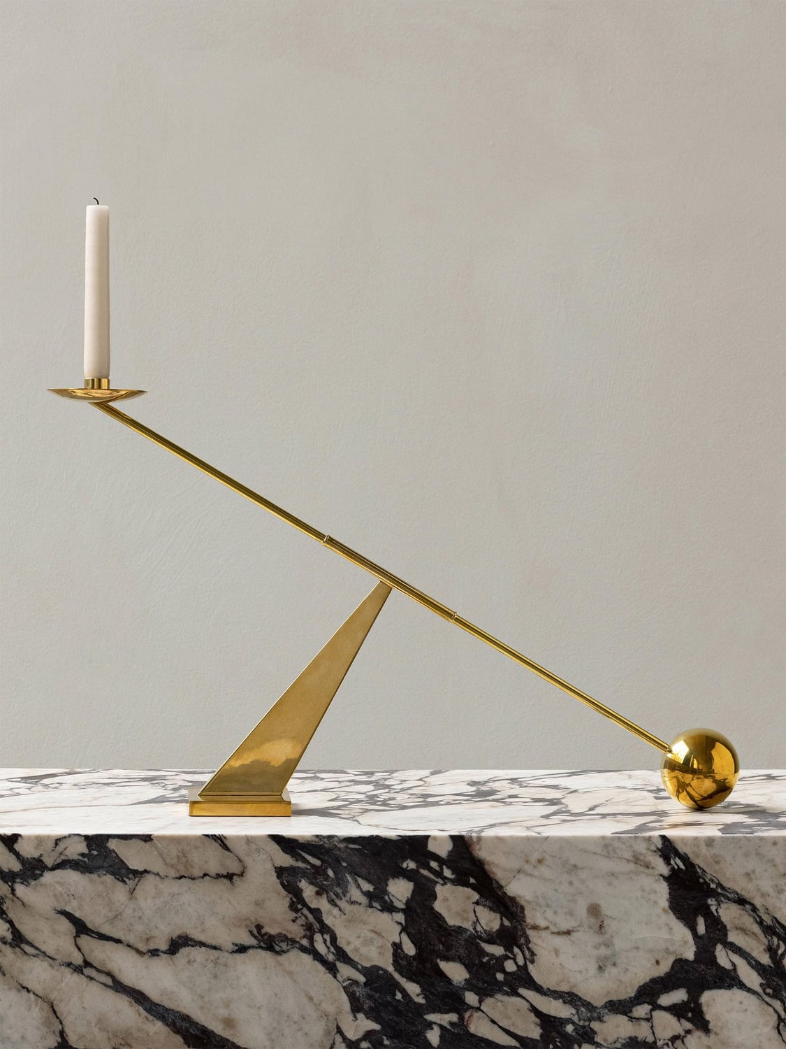 Novedrate Design Metal Candle Holder