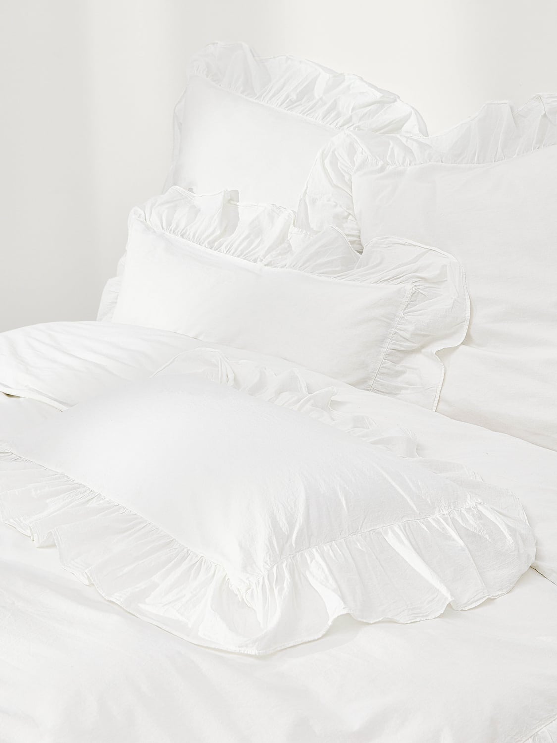 Bregano Washed Cotton Percale Pillowcase with Ruffles