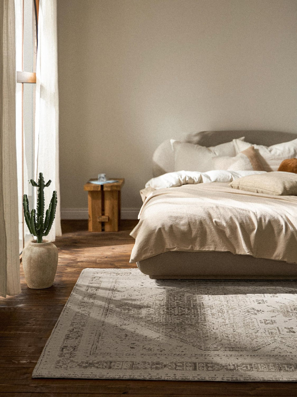 Lomazzo Hand-Woven Chenille Rug