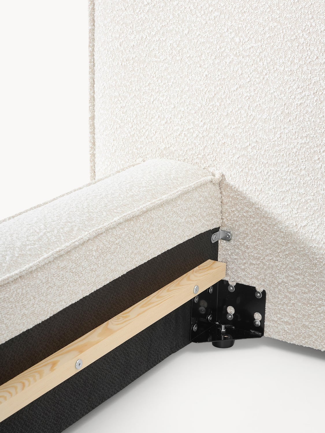 Tavordo Upholstered Bouclé Bed