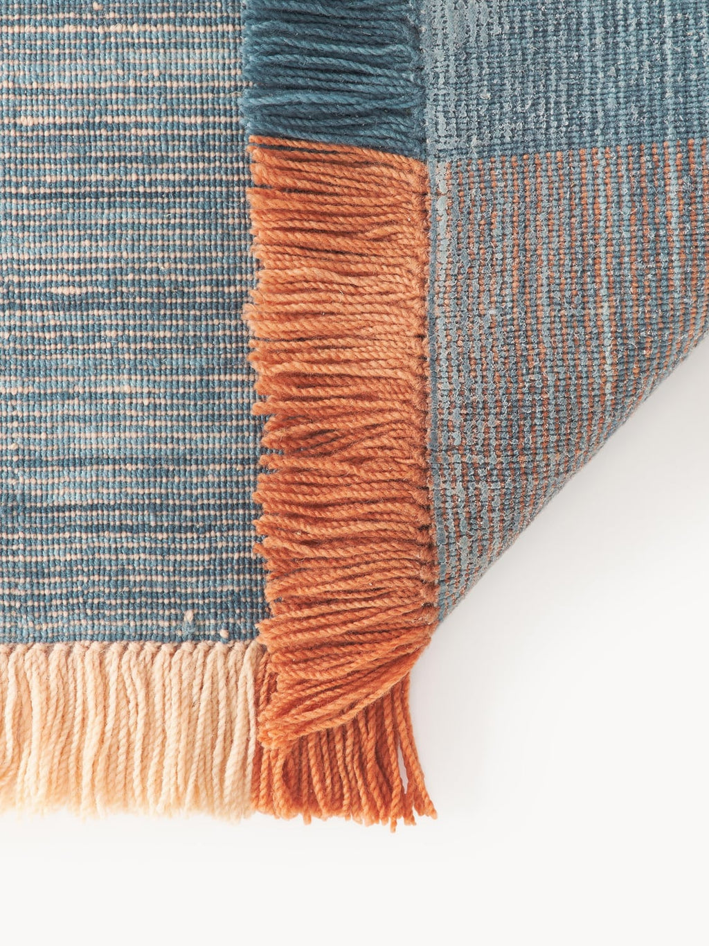Mozzate Checked Wool Rug with Fringes