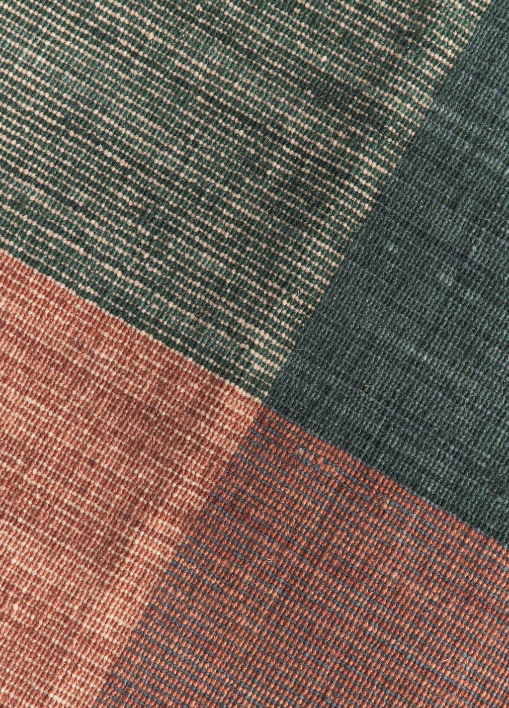 Mozzate Checked Wool Rug with Fringes