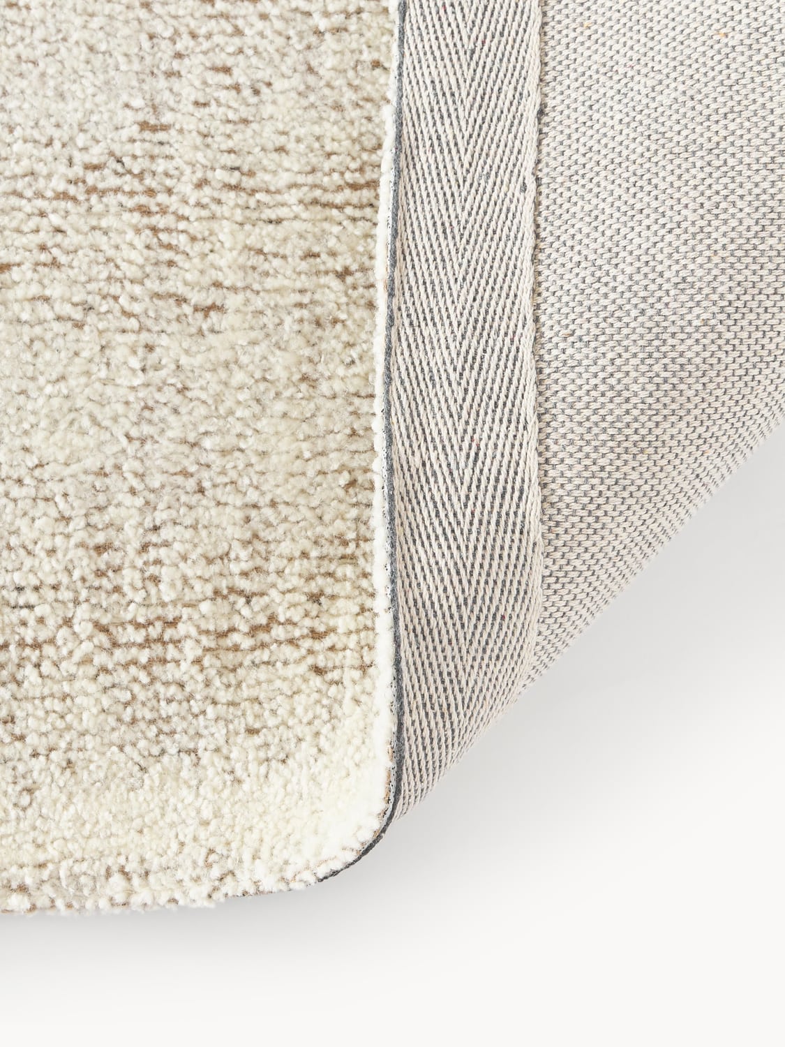 Cademario Hand-Tufted Jute Rug