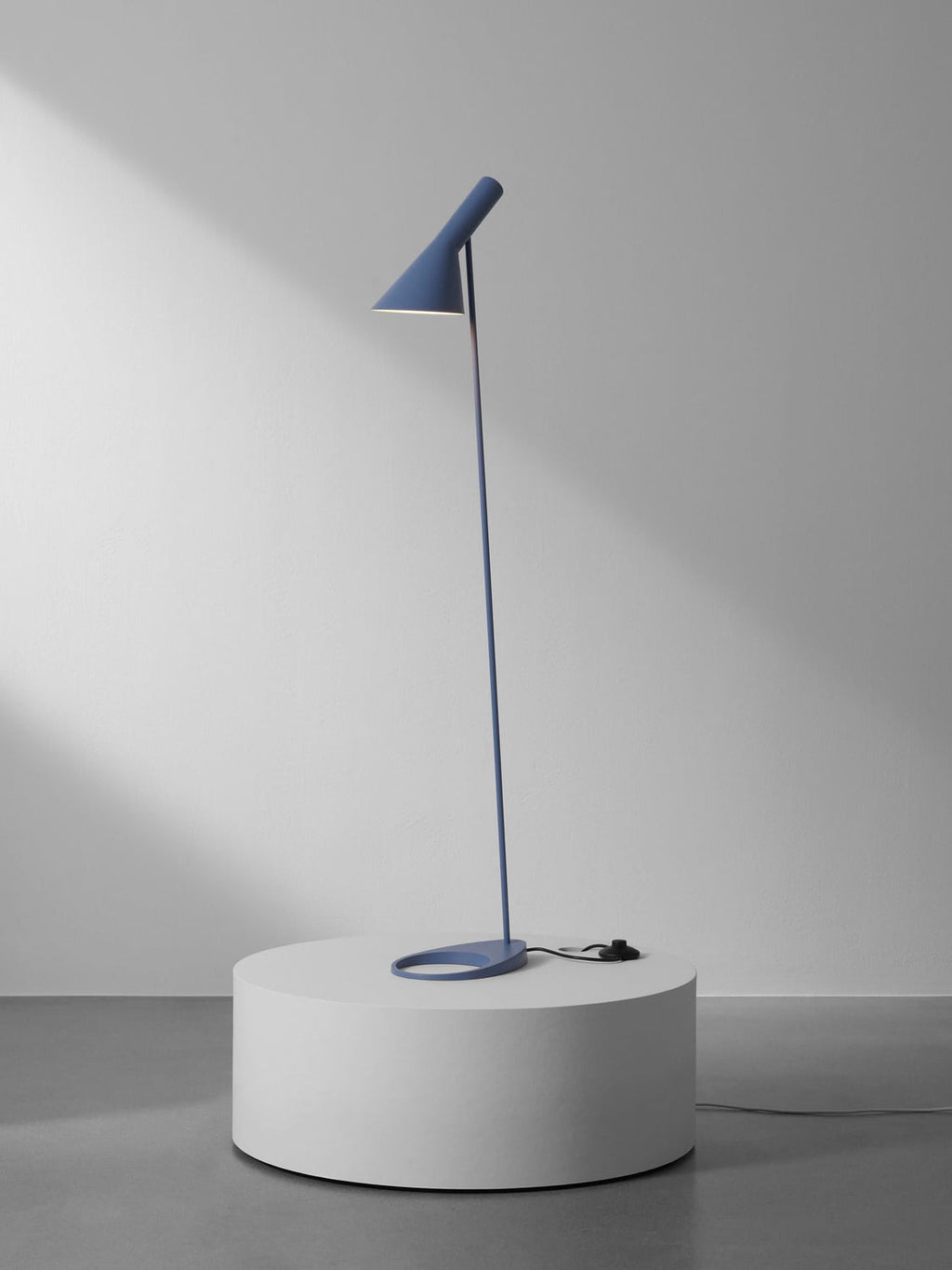 Ossuccio AJ Small Reading Lamp