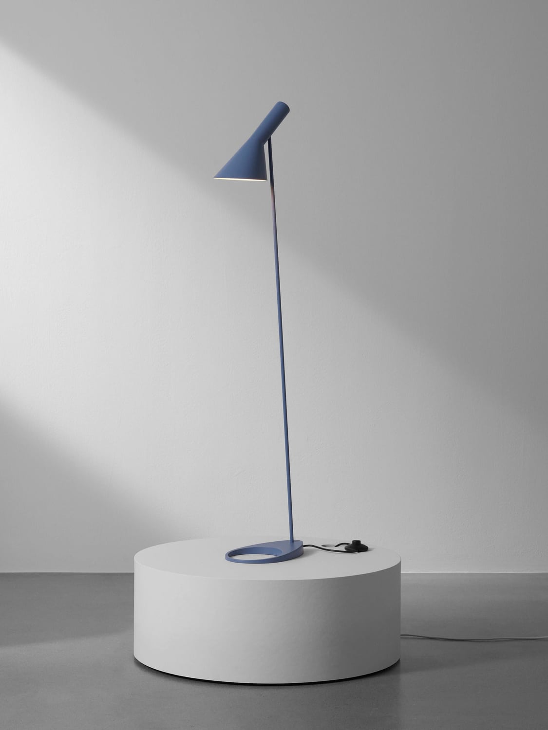 Ossuccio AJ Small Reading Lamp