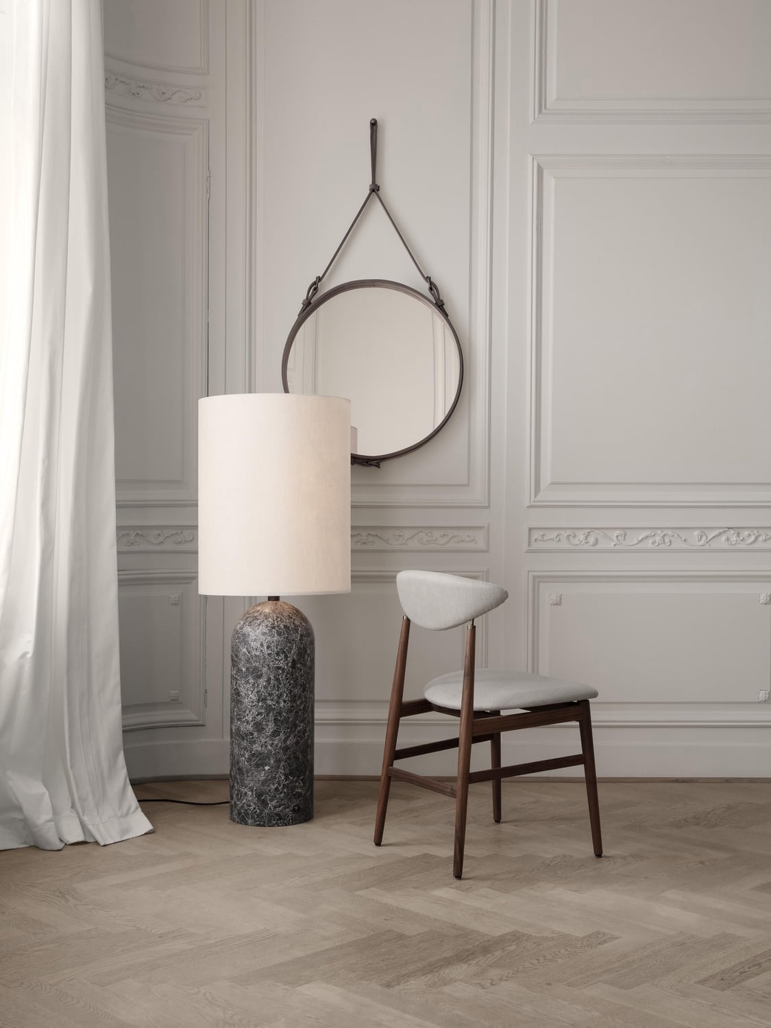 Griante Round Wall Mirror, Various Sizes