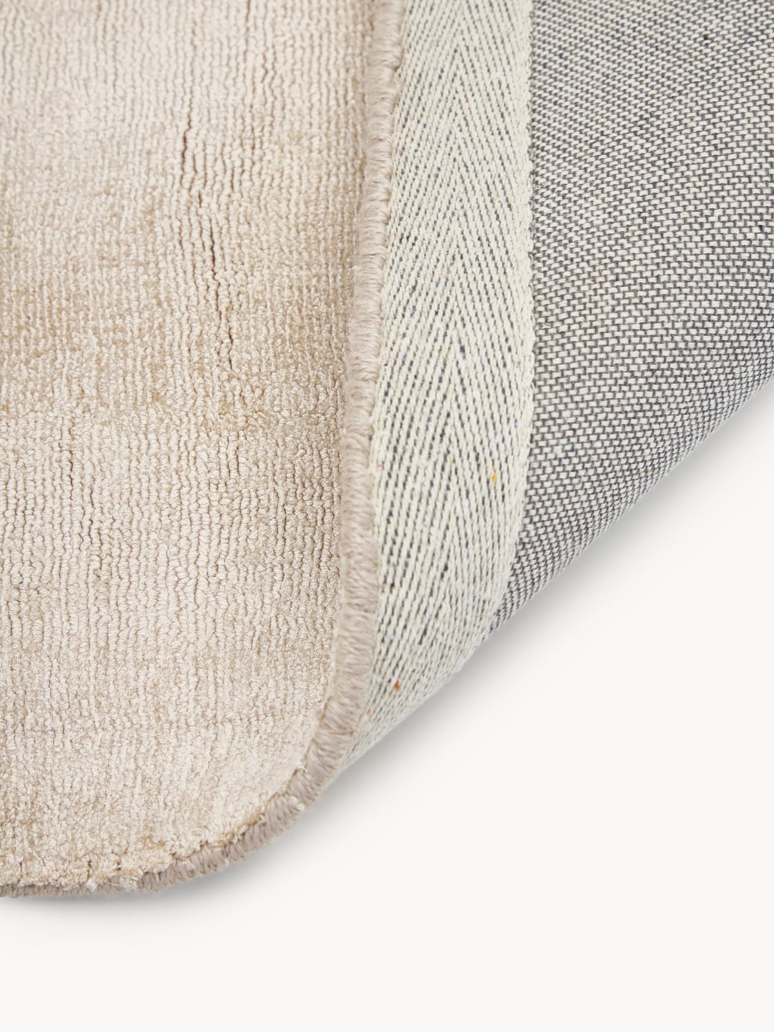 Erbanno Hand-Woven Viscose Rug