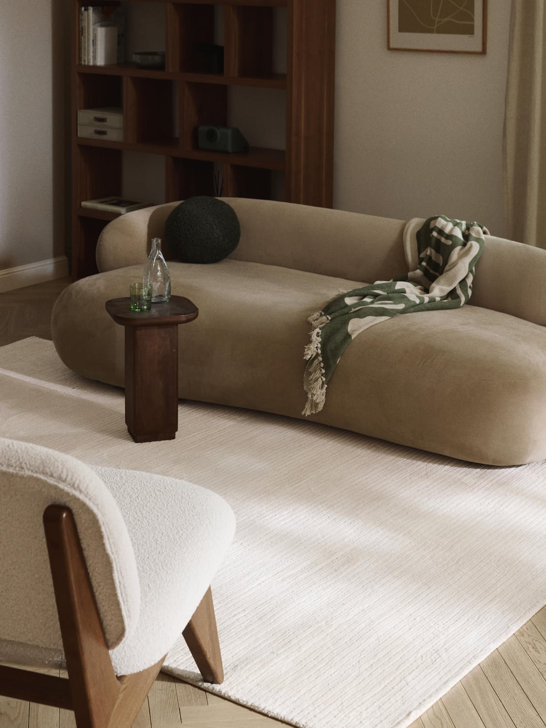 Limido Hand-Woven High-Low Rug