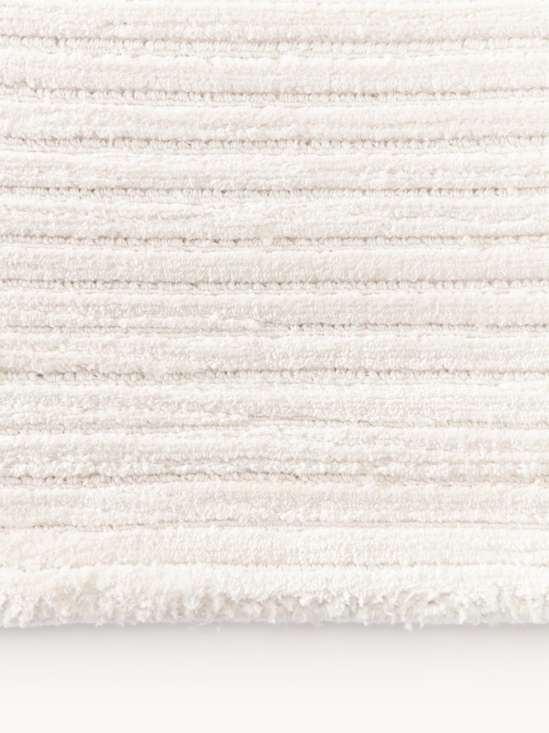 Limido Hand-Woven High-Low Rug