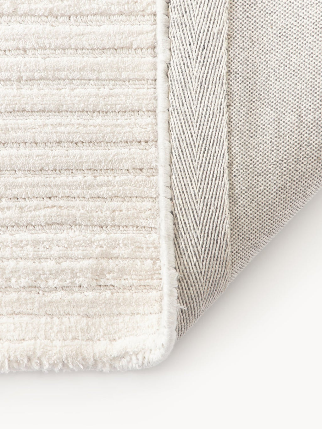 Limido Hand-Woven High-Low Rug