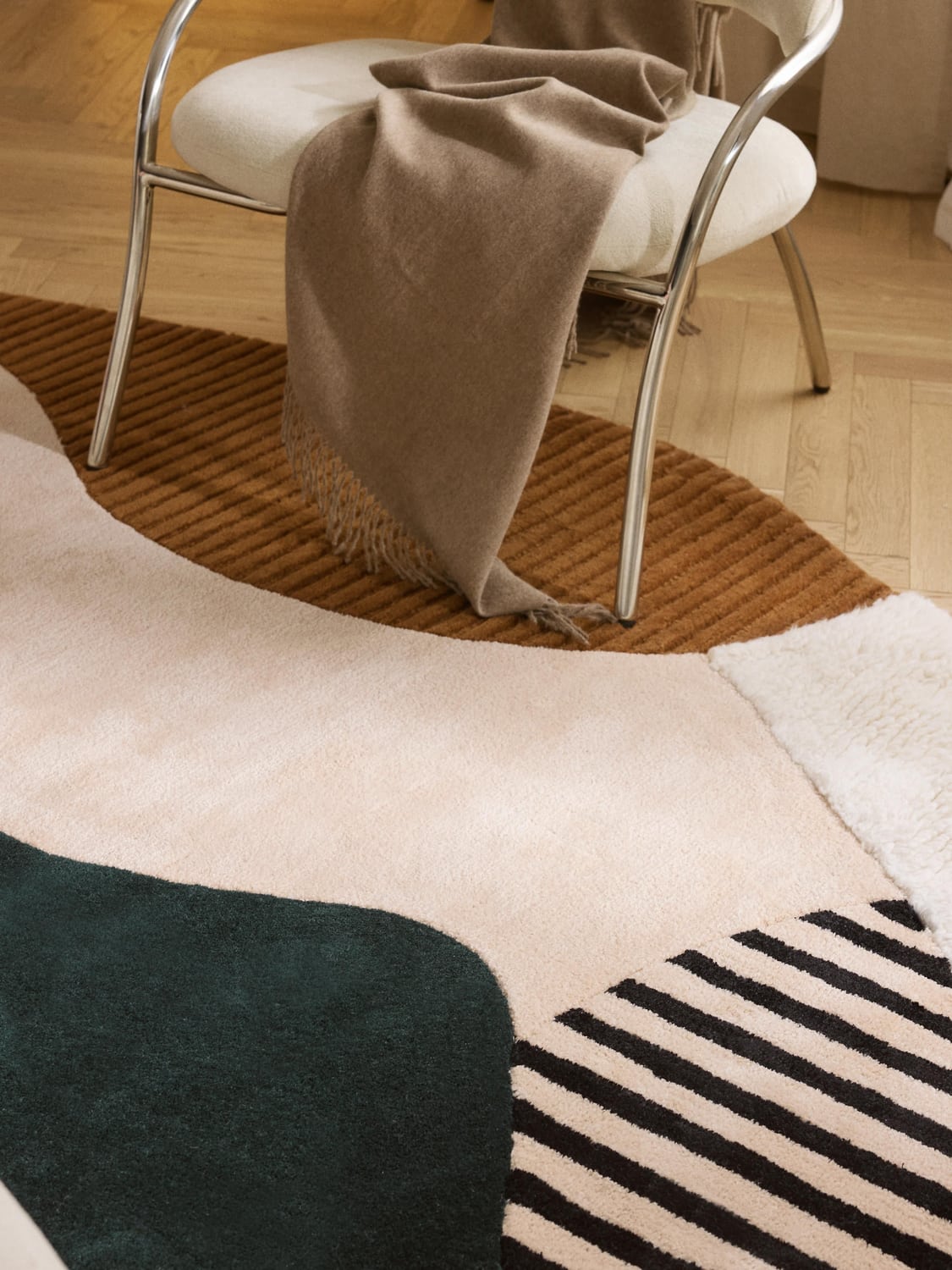 Grandate High-Low Wool Rug, Hand-Tufted