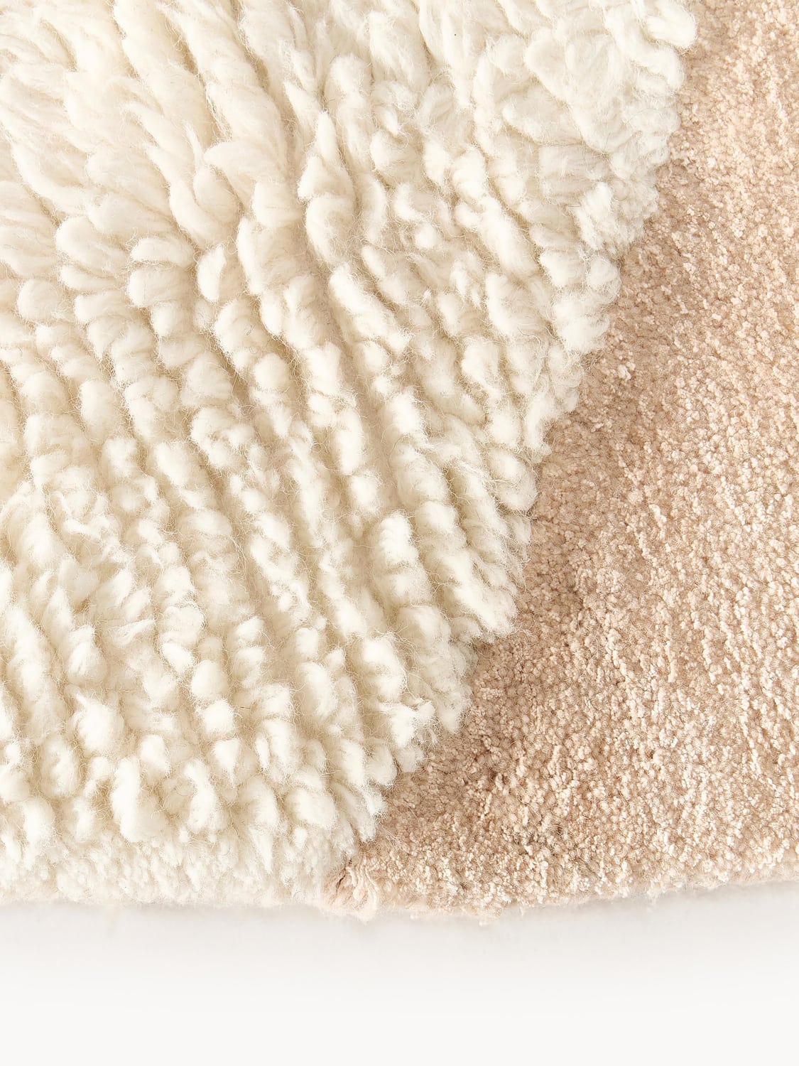 Grandate High-Low Wool Rug, Hand-Tufted