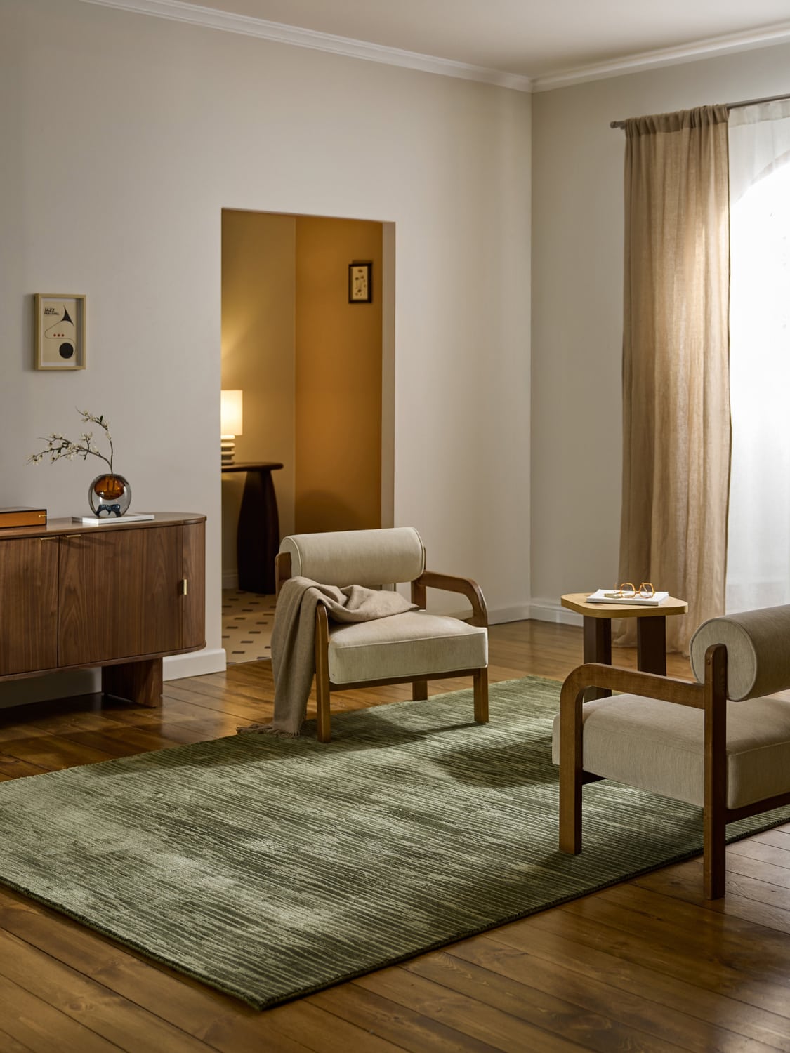Cagno Hand-Woven Lyocell Rug