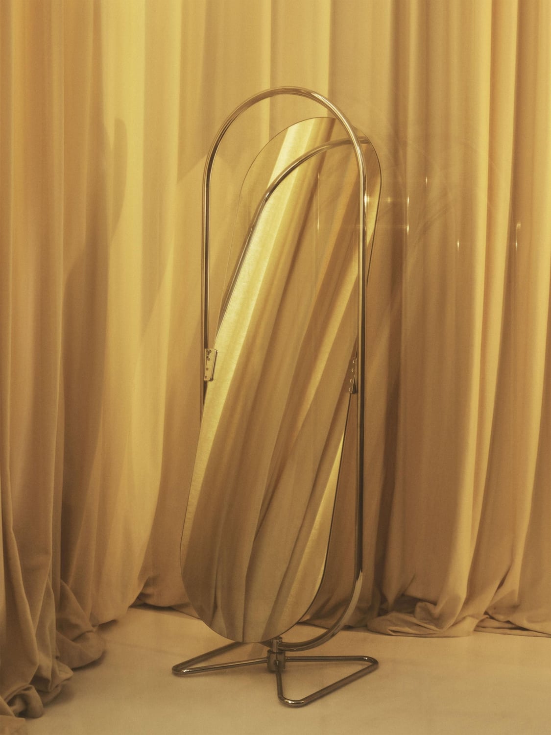 Zavattarello Oval Full-Length Standing Mirror System 1-2-3