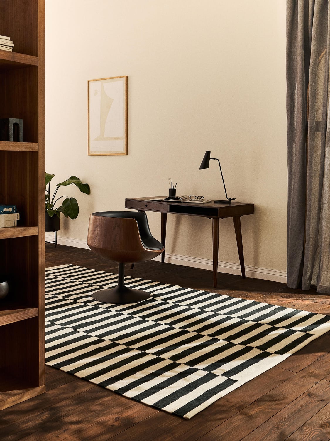 Ronco Hand-Woven Kelim Rug with Stripes