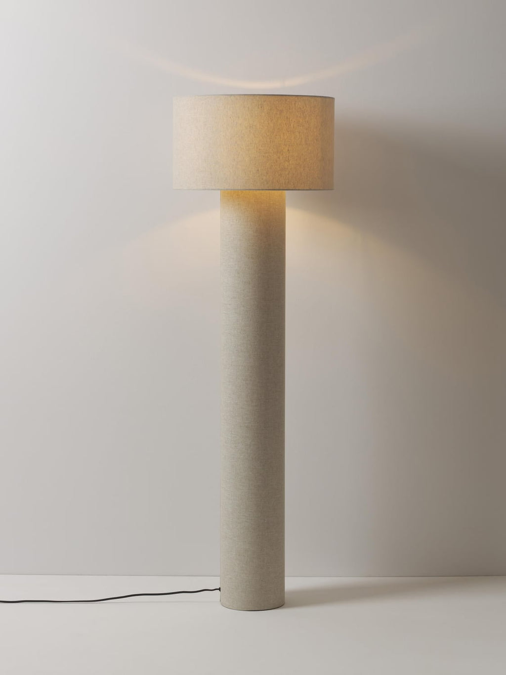 Argegno Linen Floor Lamp