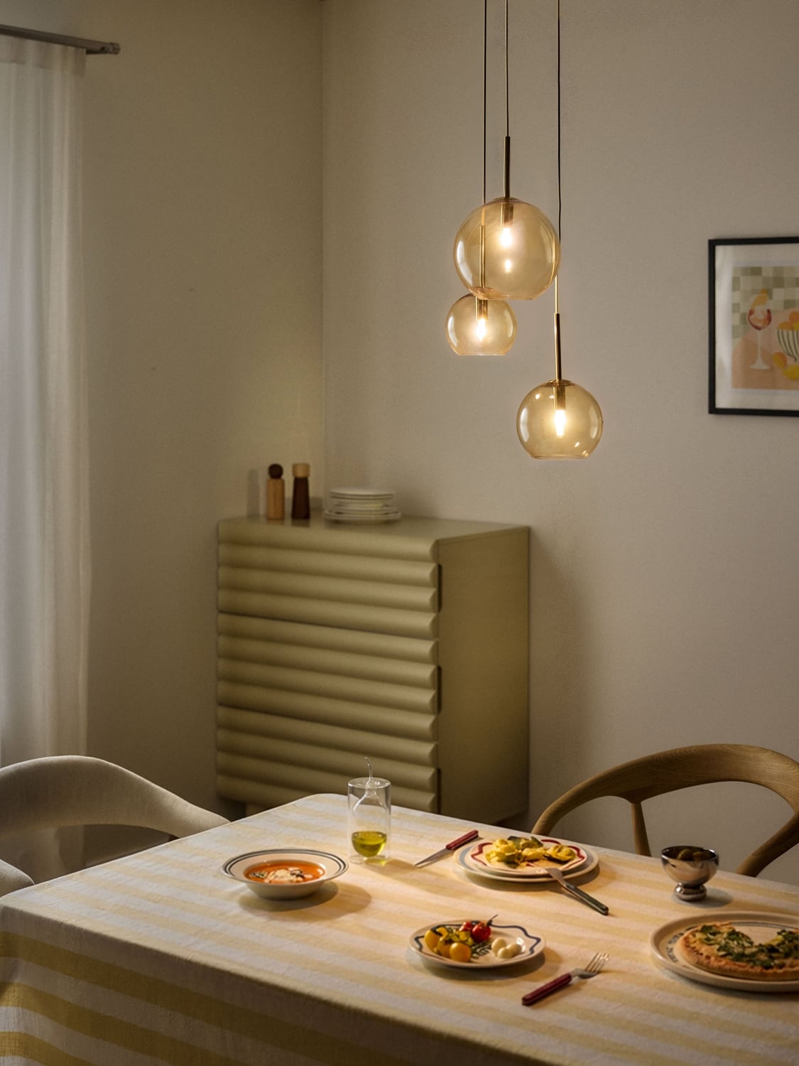 Gravedona Glass Ball Cluster Pendant Light