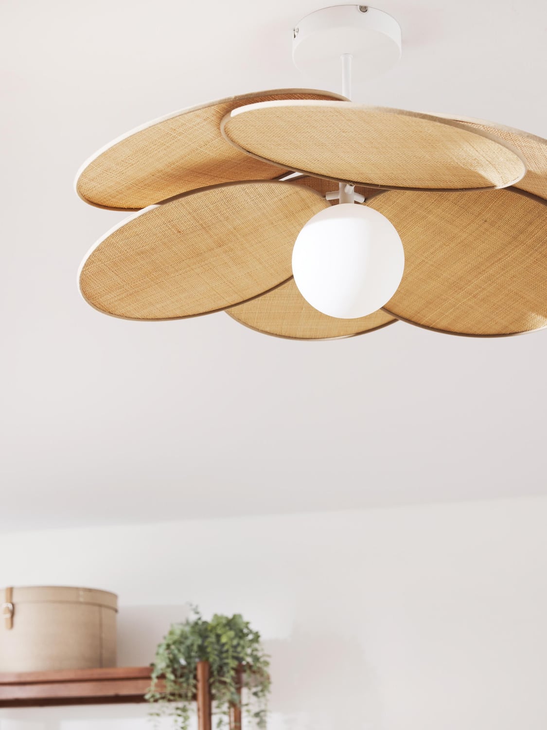 Almenno Ceiling Lamp with Natural Fibre Decor