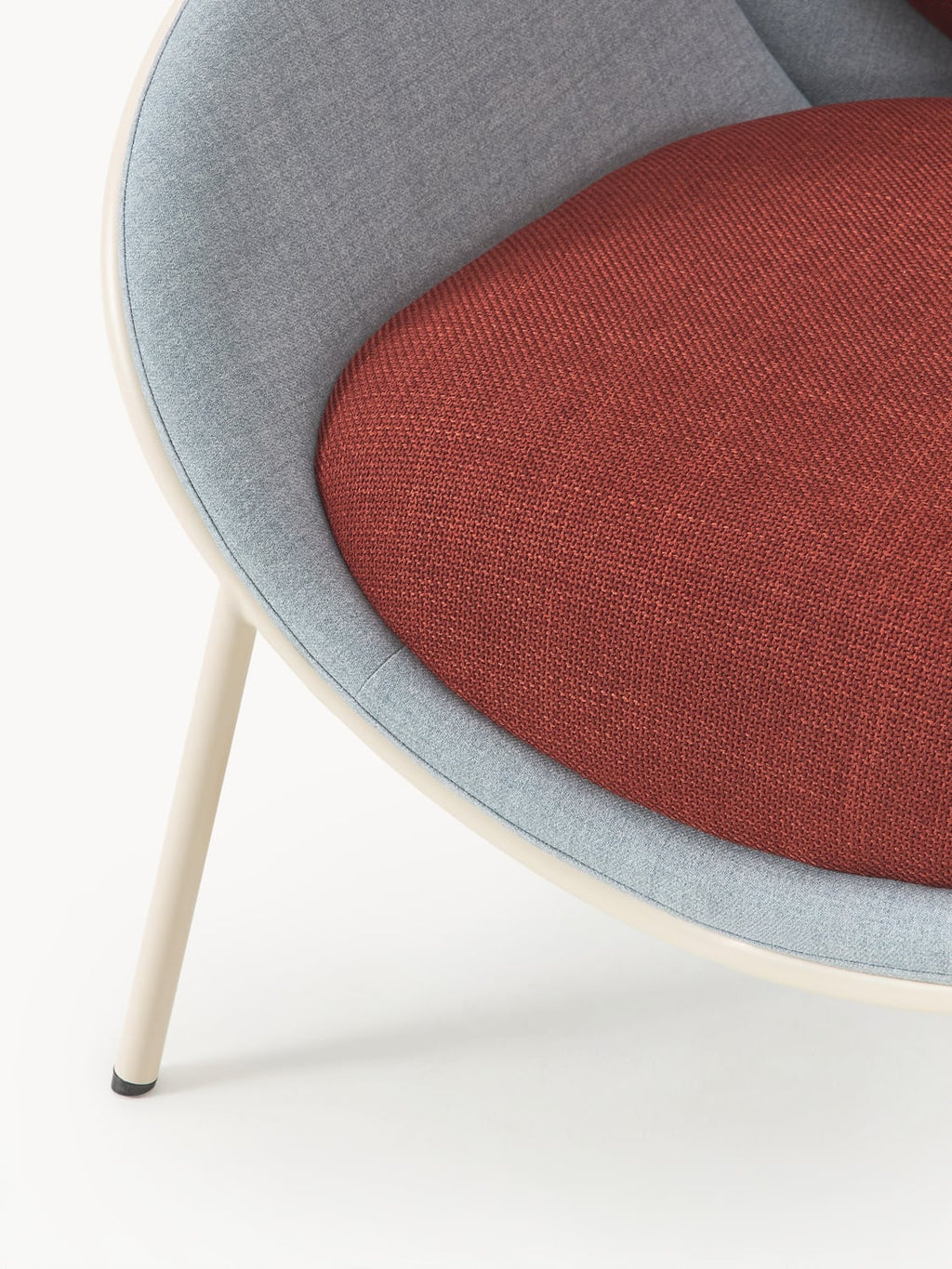 Lambrugo Lounge Chair