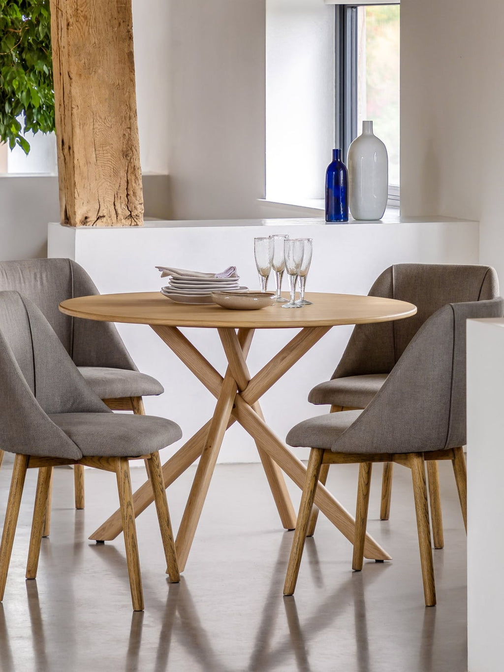 Bellara Round Dining Table, Ø 110 cm