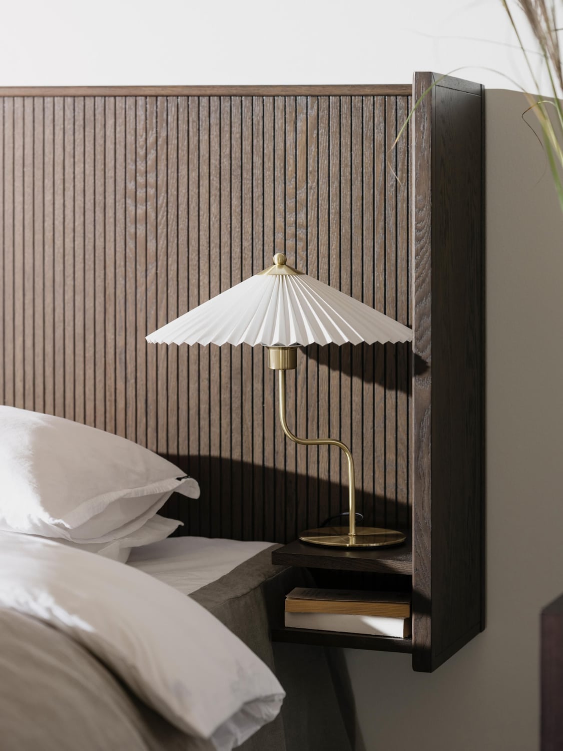 Mezzegra Oak Wood Headboard with Shelf