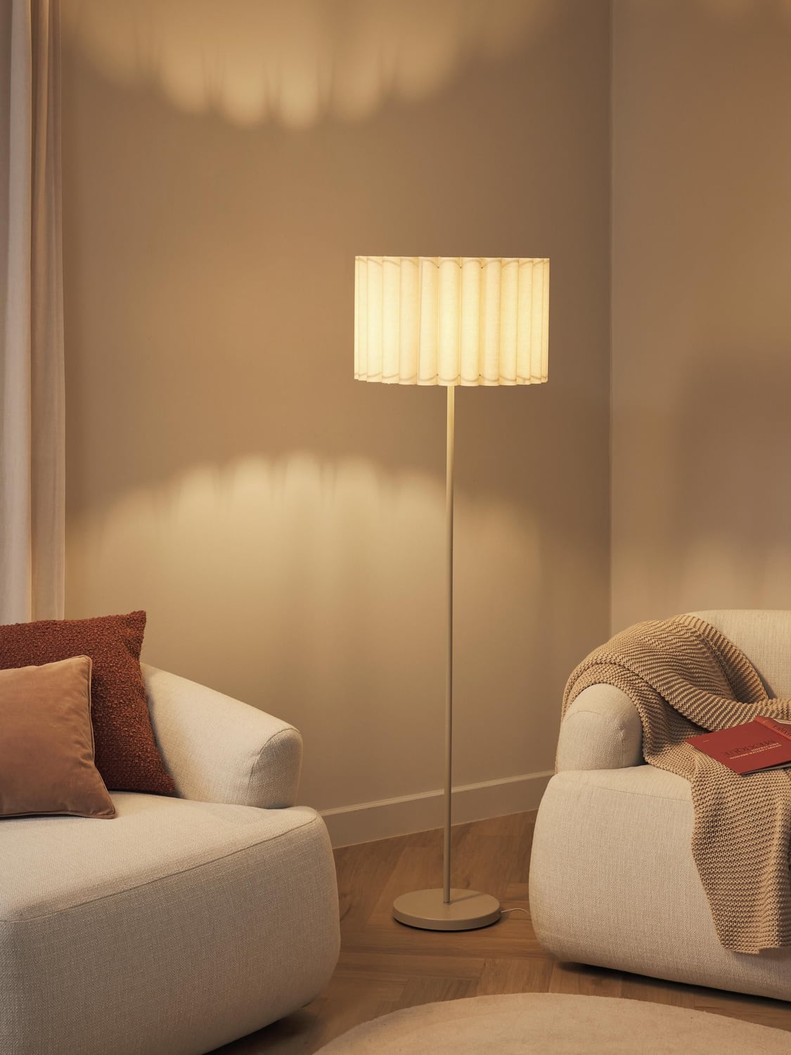 Pienzano Linen Floor Lamp
