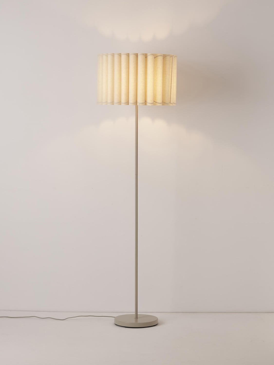 Pienzano Linen Floor Lamp