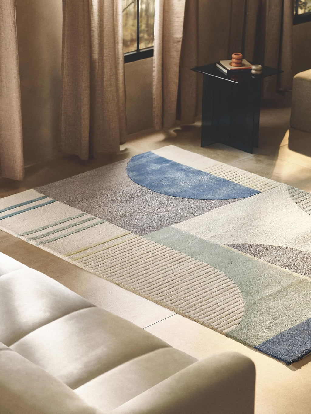 Novedrate High-Low Wool Rug, Hand-Tufted