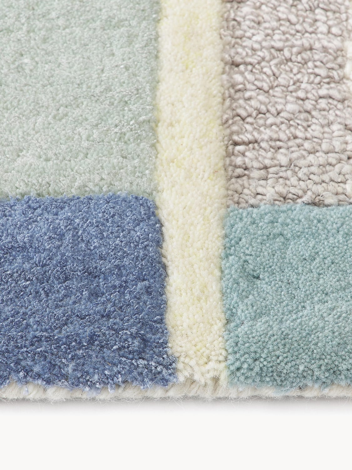 Novedrate High-Low Wool Rug, Hand-Tufted