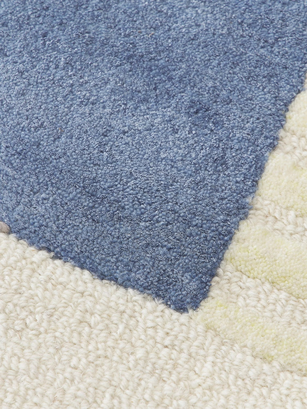 Novedrate High-Low Wool Rug, Hand-Tufted