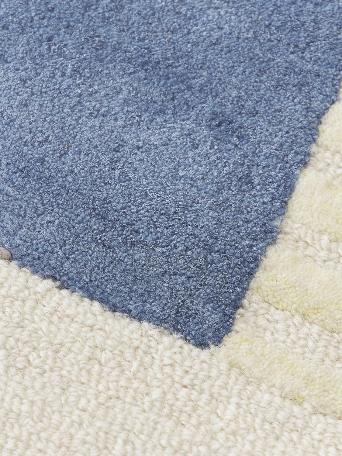 Novedrate High-Low Wool Rug, Hand-Tufted