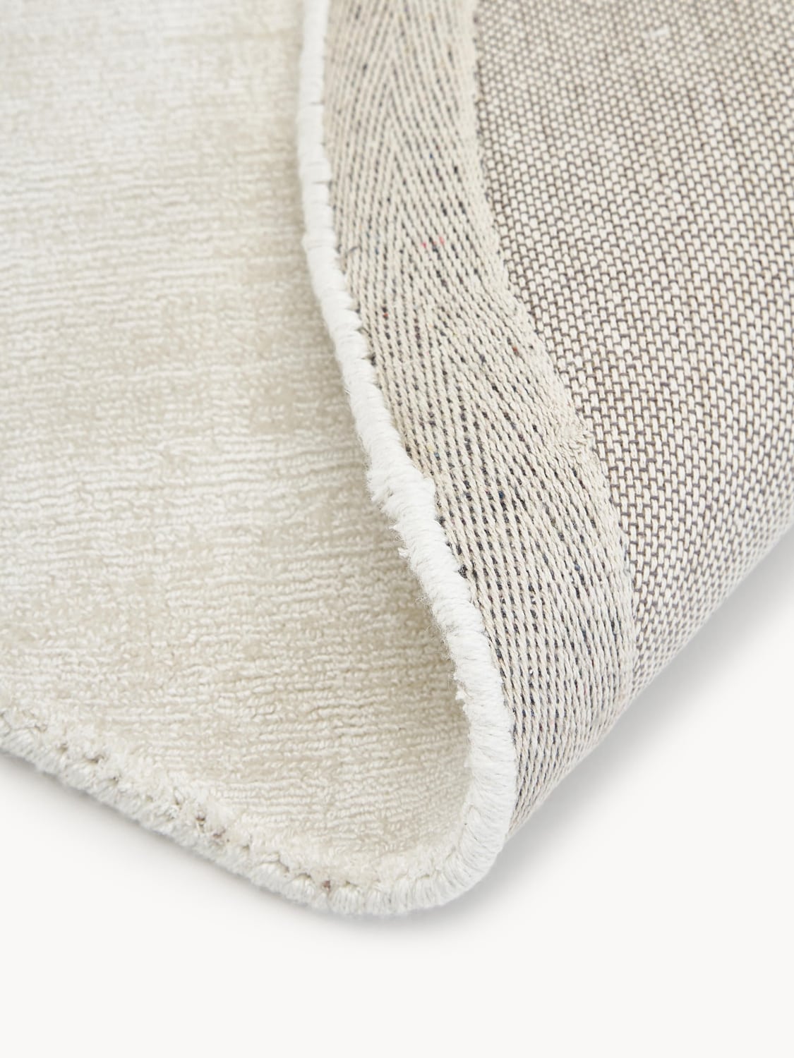 Erbanno Round Hand-Woven Viscose Rug