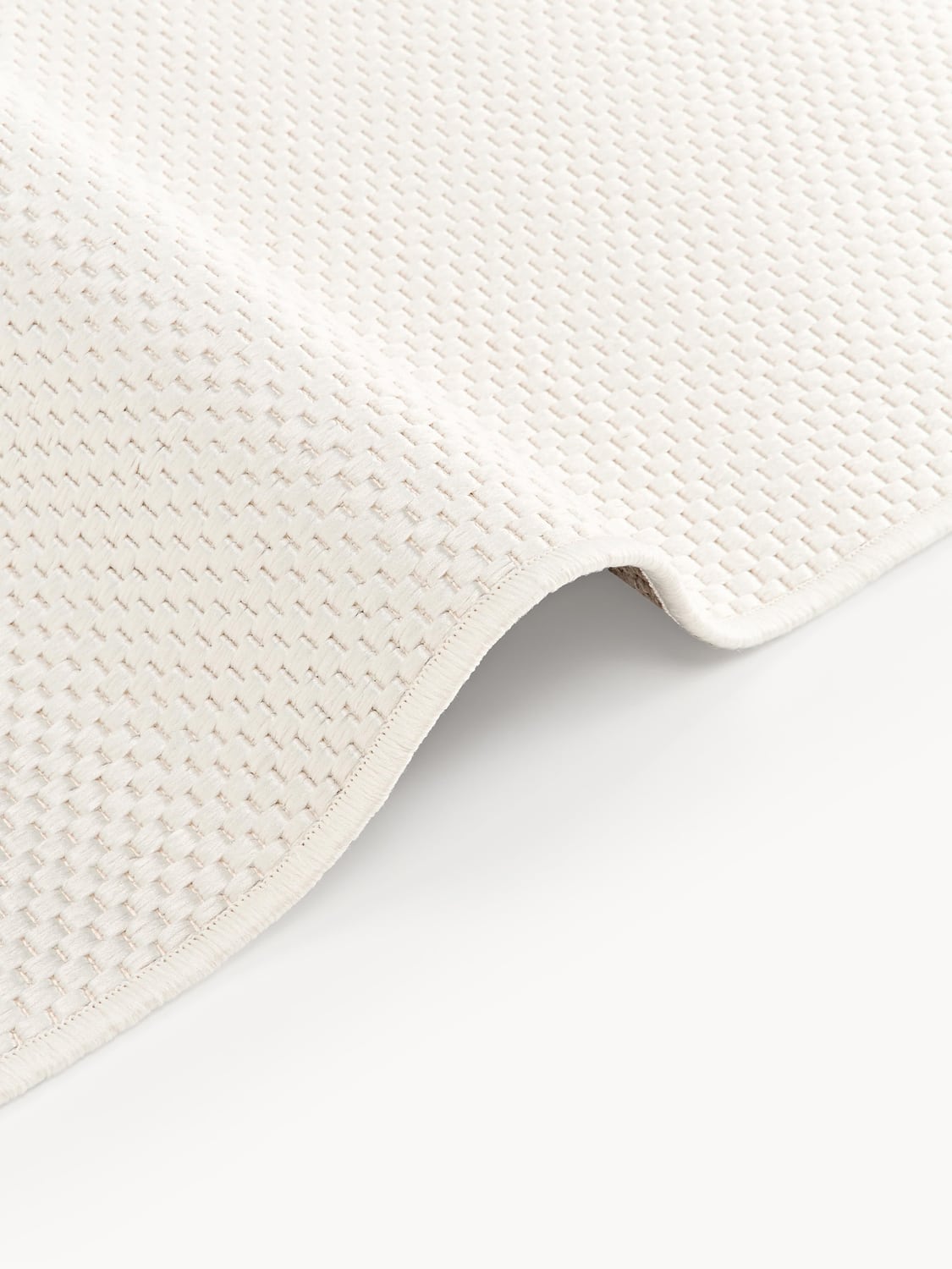 Pellio Indoor & Outdoor Reversible Rug