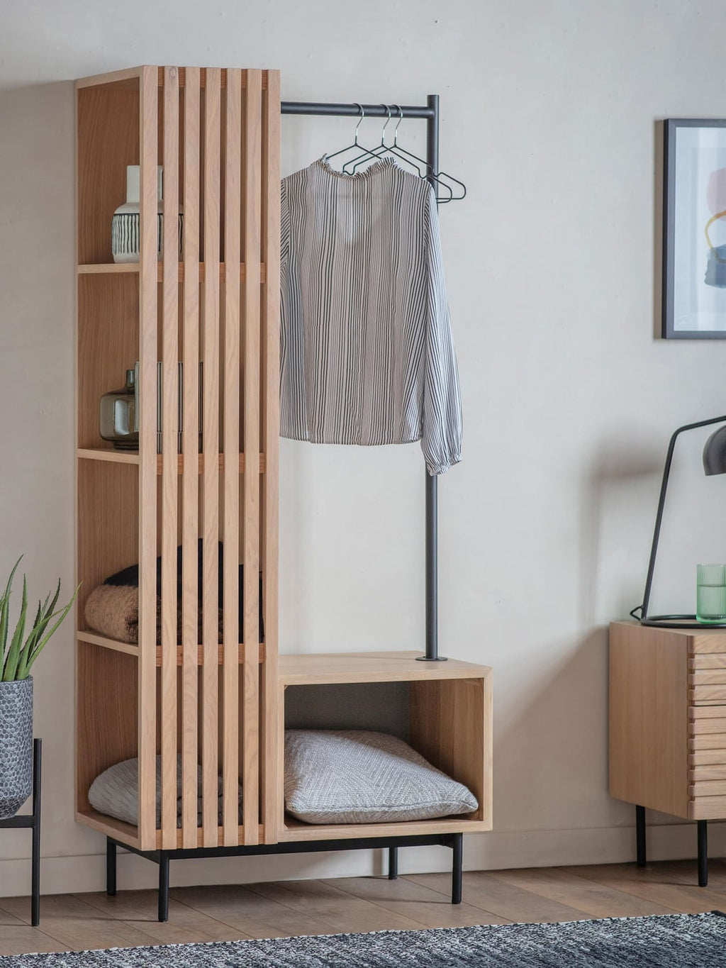 Tavernerio Wooden Coat Stand